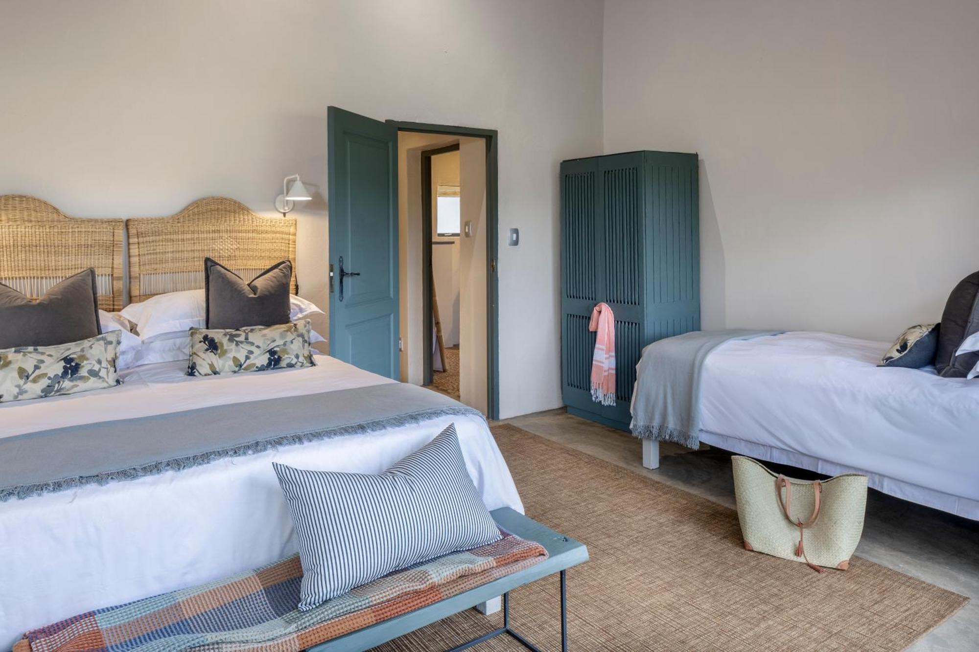 שמורת הציד טימבאבאטי Simbavati River Lodge מראה חיצוני תמונה
