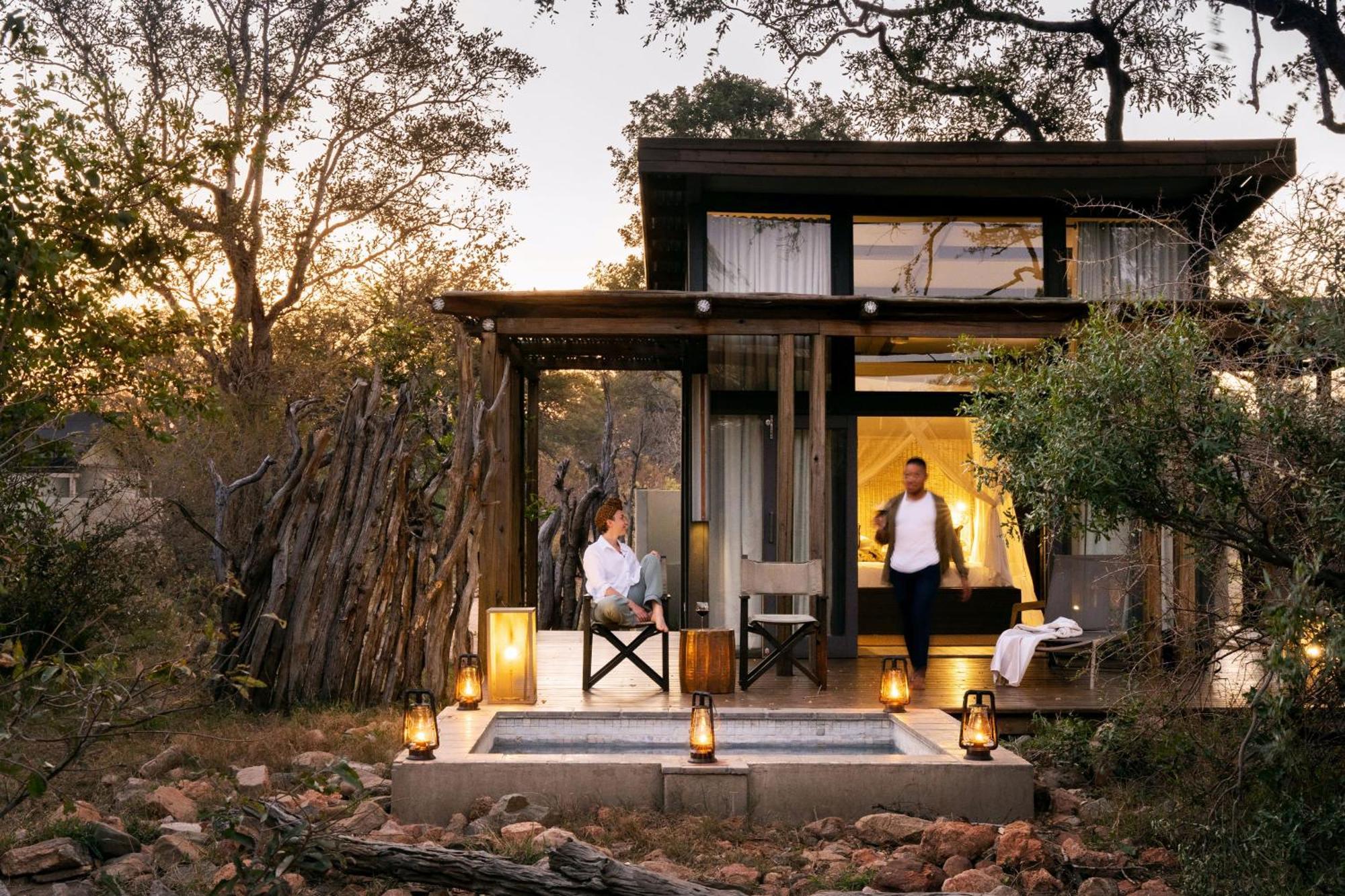 שמורת הציד טימבאבאטי Simbavati River Lodge מראה חיצוני תמונה