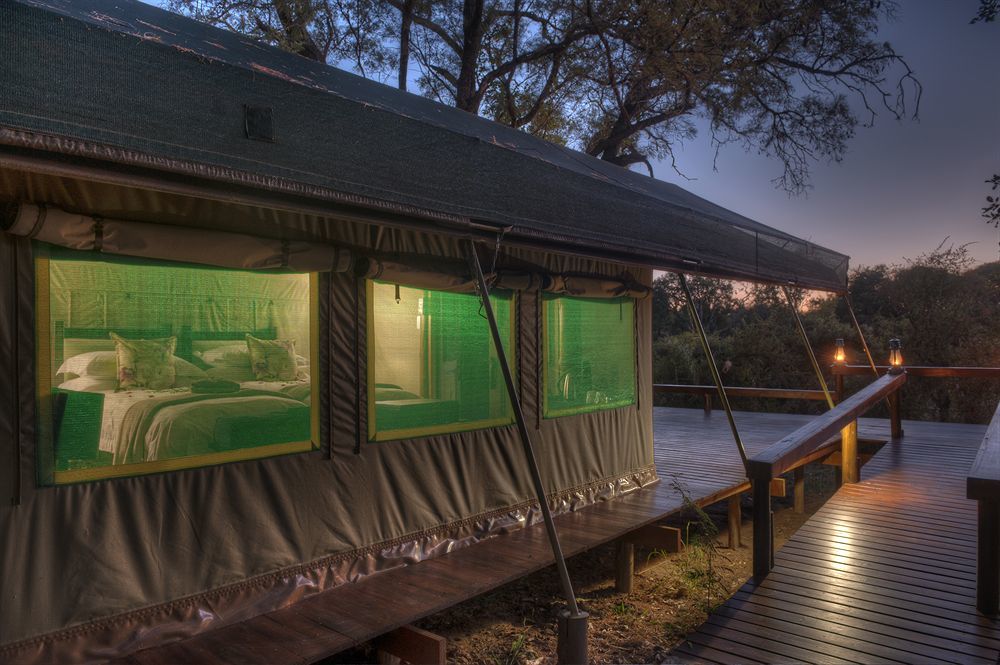 שמורת הציד טימבאבאטי Simbavati River Lodge מראה חיצוני תמונה